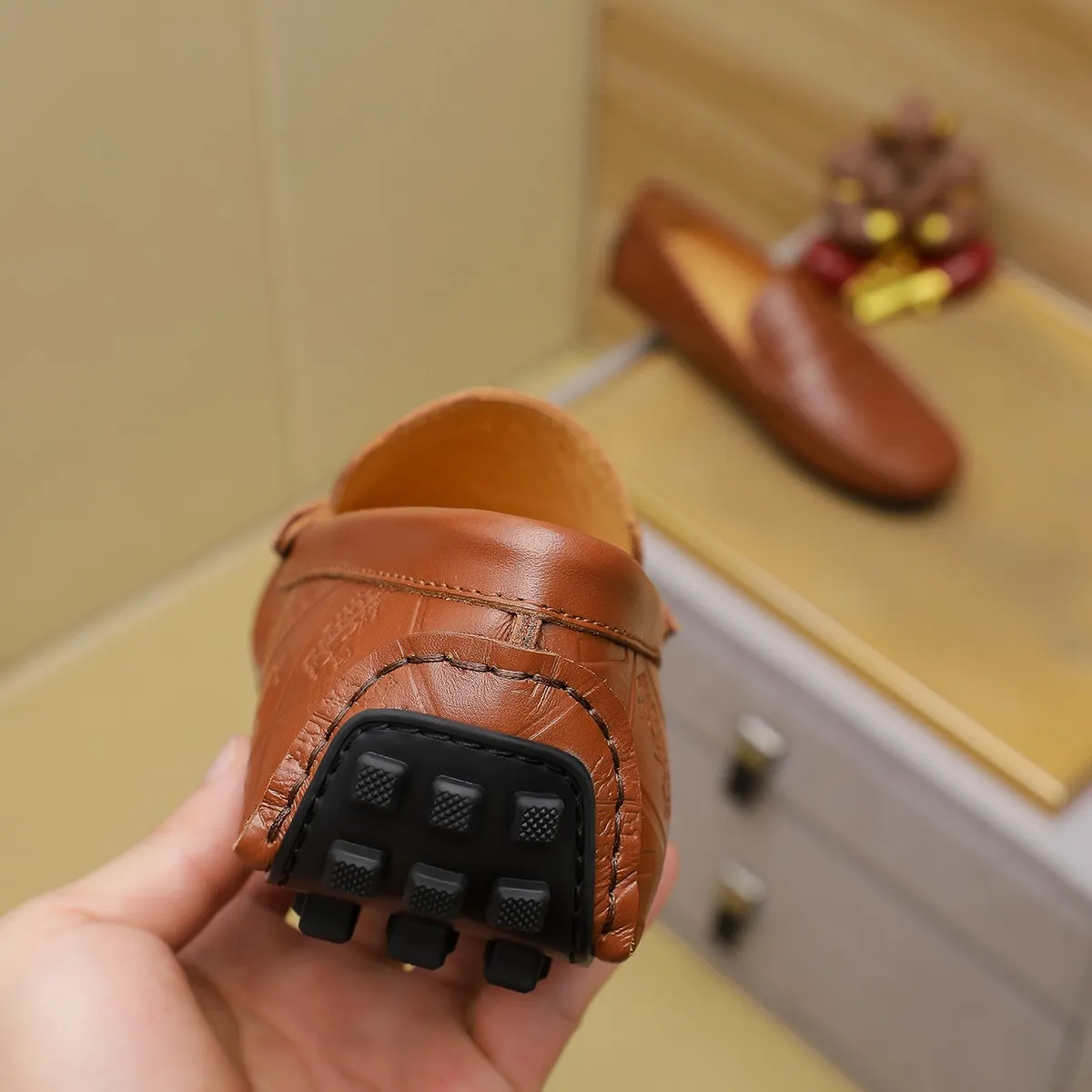 Men's shoes 💰380 🕷🕷【HERMES】The same style as Hermès counters🇨🇳Classic slip-on shoes 1:1 mold opening💯Original quality🍓Using imported first-layer cowhide🍅Pigskin lining🌶🌶Super high-end men's leather shoes🇨🇳Solid and stable Very special🍇color, optional! Code number 38-45……